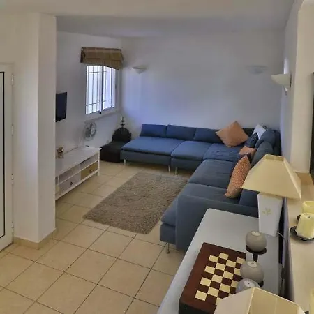 וילה Sleeps 4 T479924